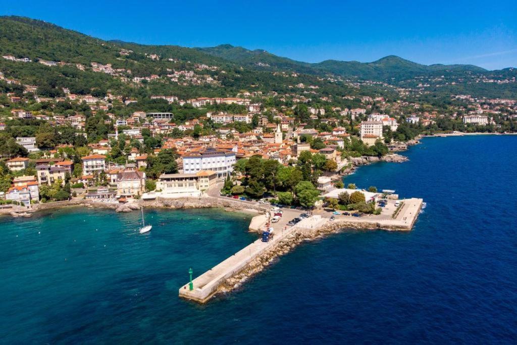 Apartman Barocco Lovran Kültér fotó